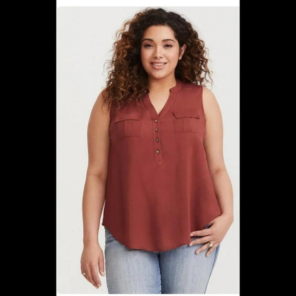 Torrid Harper Challis Pullover Sleeveless Blouse - Picture 1 of 5